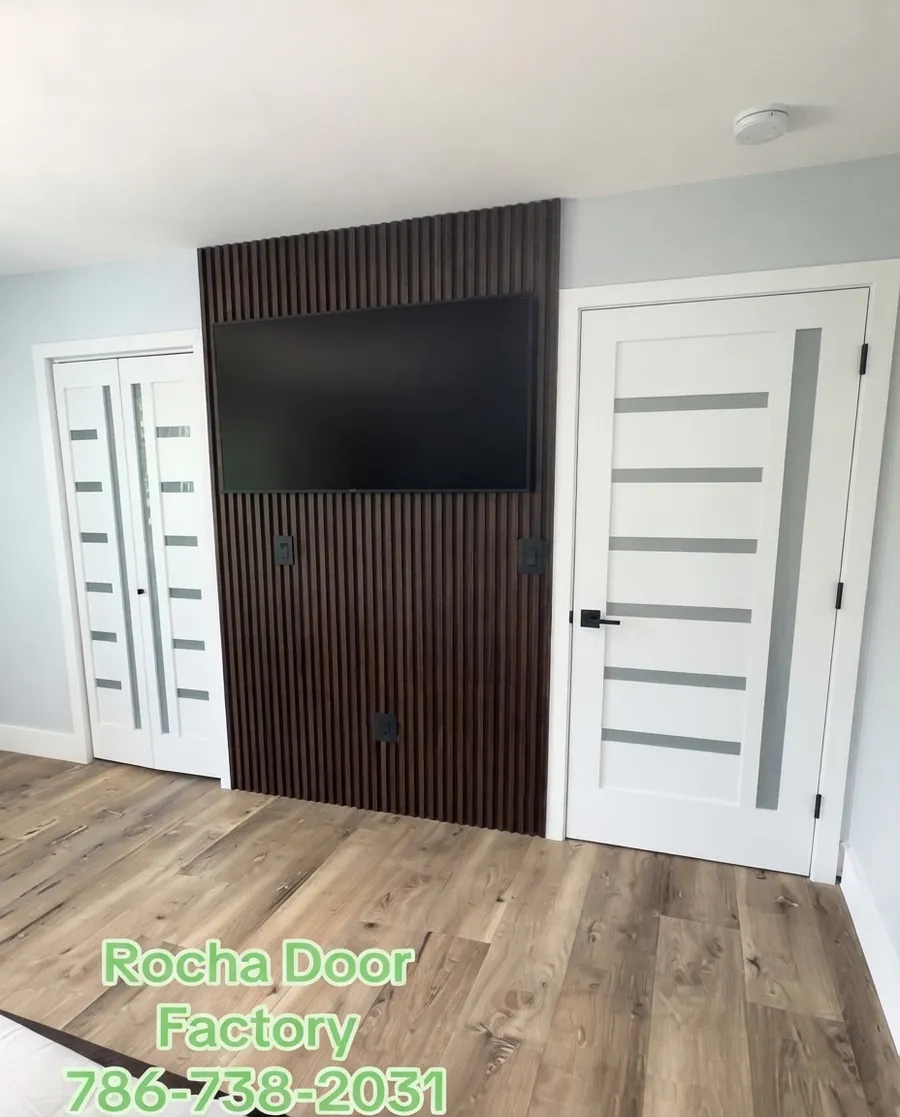 White high-gloss piano interior doors with horizontal frosted glass lites
